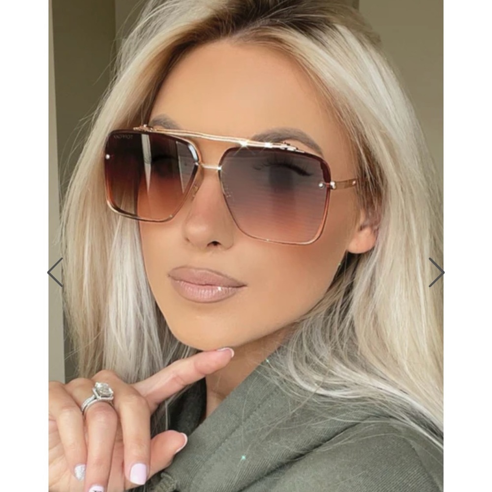 Topfoxx Gold Frame Sunglasses with Brown Gradient Lenses